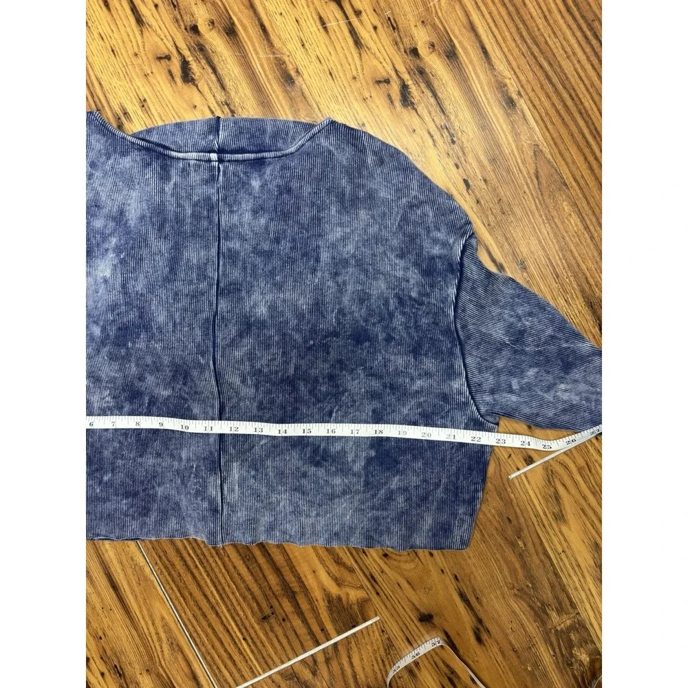 Urban Outfitters Out From Under Ribbed Acid Wash Cropped Hoodie M - Picture 7 of 8